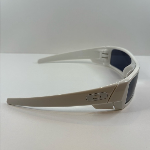 Oakley Gascan Sunglasses White - Made in U.S.A.  60•16 / Case & Cloth included - Picture 5 of 15